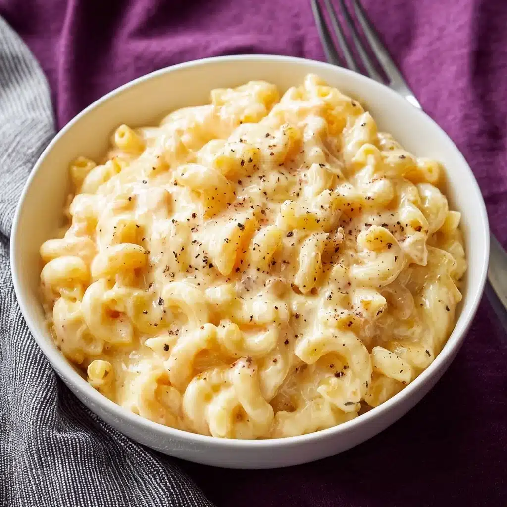 Creamy Homemade Baked Mac and Cheese Recipe - Recipe Image