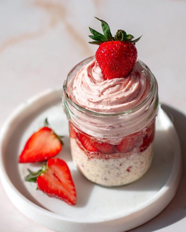Strawberries & Cream Overnight Oats Recipe